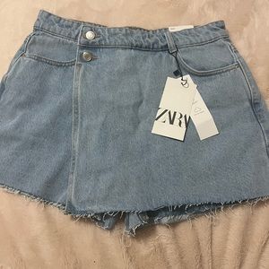 Brand new Zara Skort